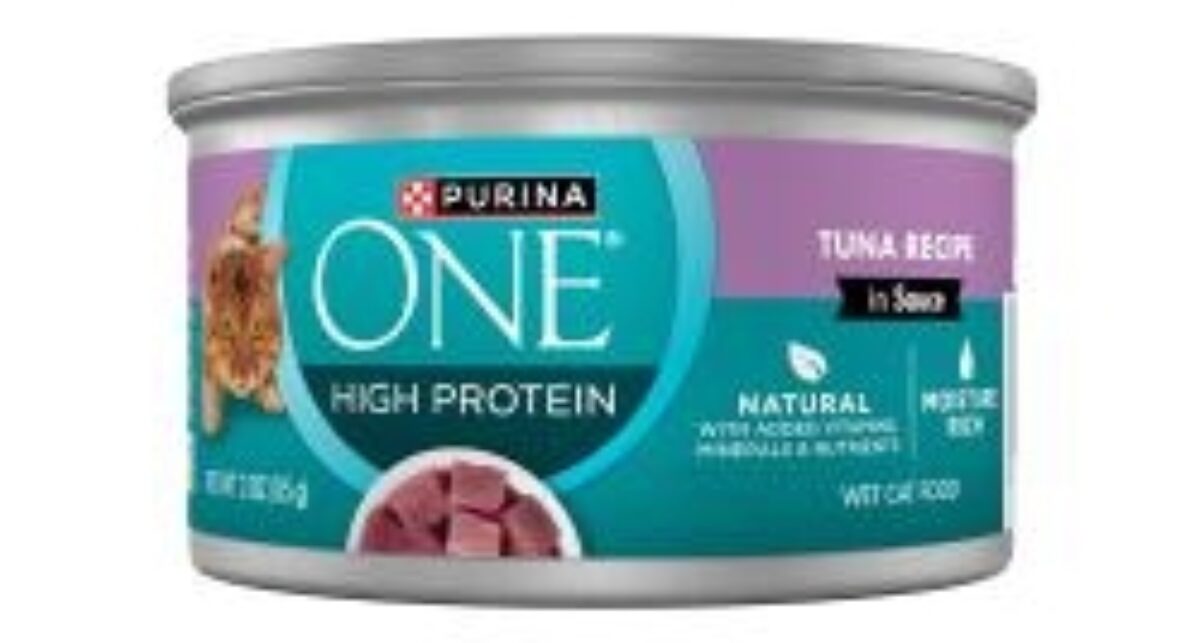 Can of Purina One tuna cat food